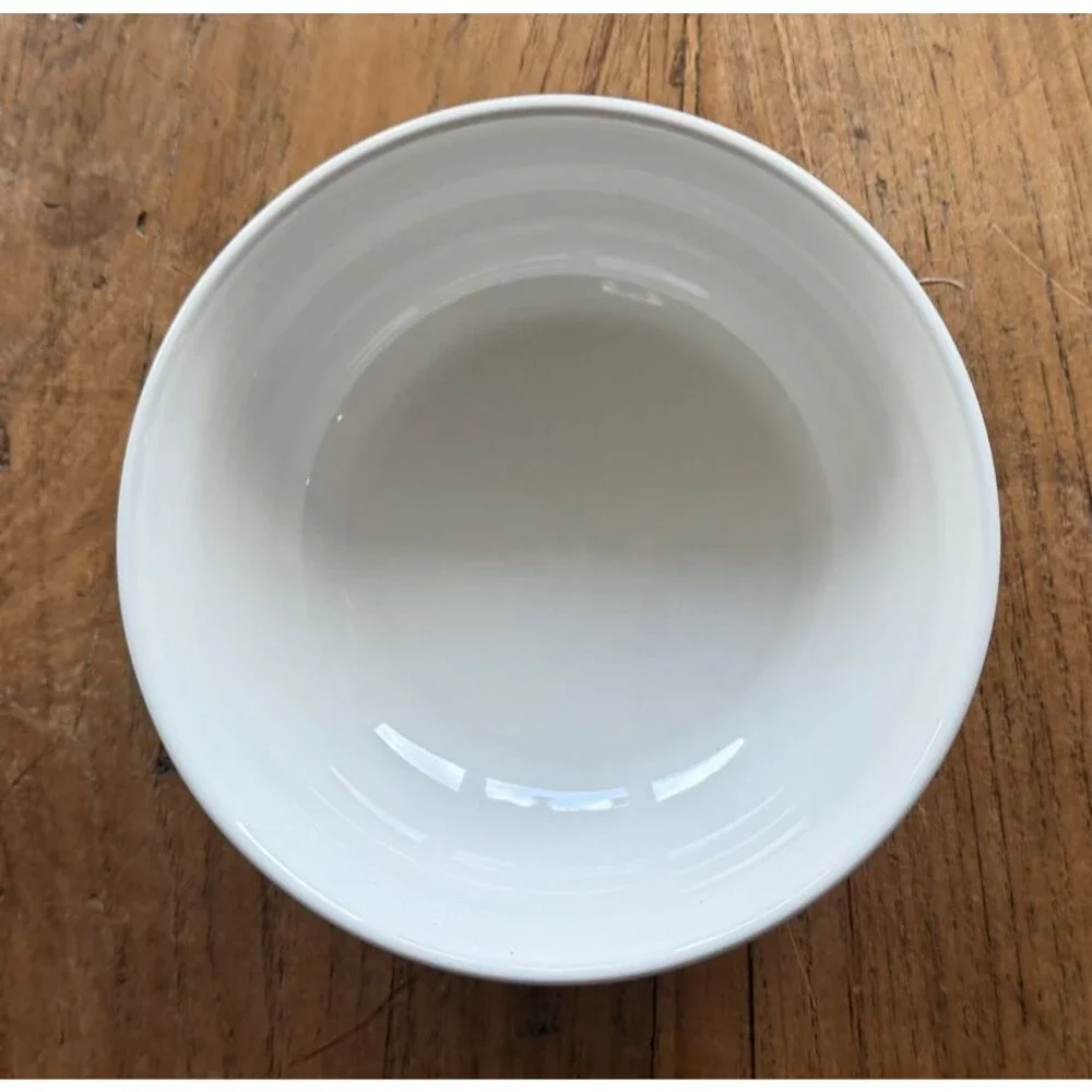 Le Creuset San Francisco Coupe Soup Cereal Bowl 26 oz 770 ml Meringue NEW NWT